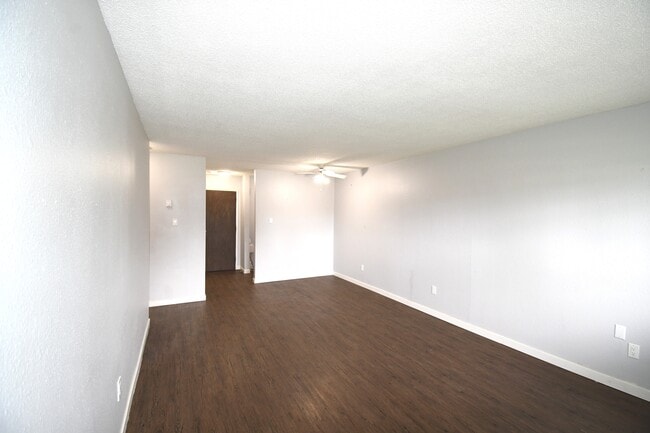 Building Photo - 4280 Quentin Ave