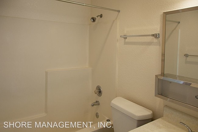 Building Photo - 3268 Bayside Ln