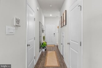 Building Photo - 45 Arlotta St