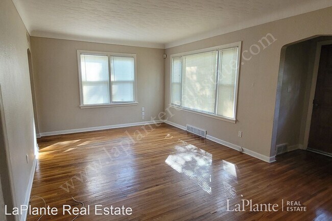 Building Photo - 3 br, 2 bath House - 4818 Harvest Ln