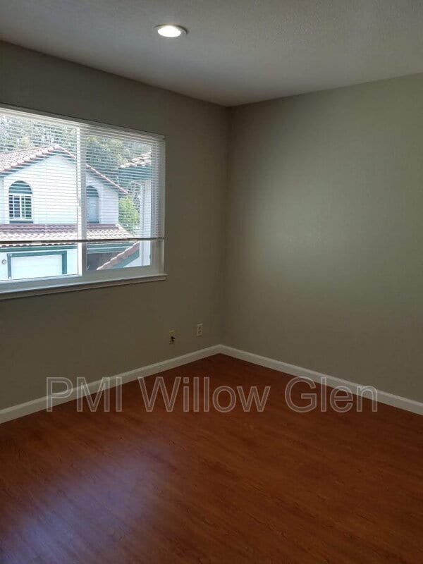 Photo - 393 Englert Ct Townhome