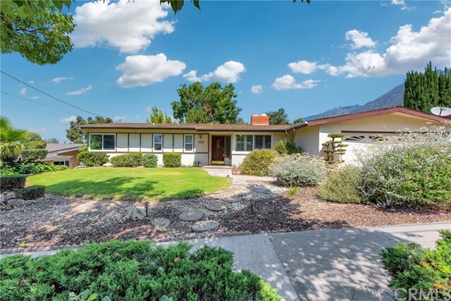 Primary Photo - 1445 Riviera Dr