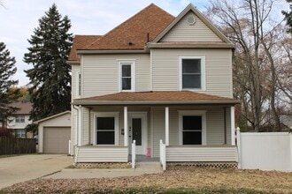 Building Photo - 315 Royer Ave NW