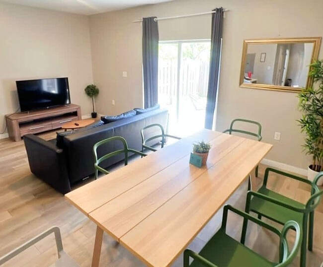 Building Photo - 171 NW 158th St