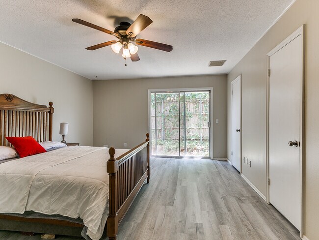 Foto del edificio - 2516 NW 62nd St