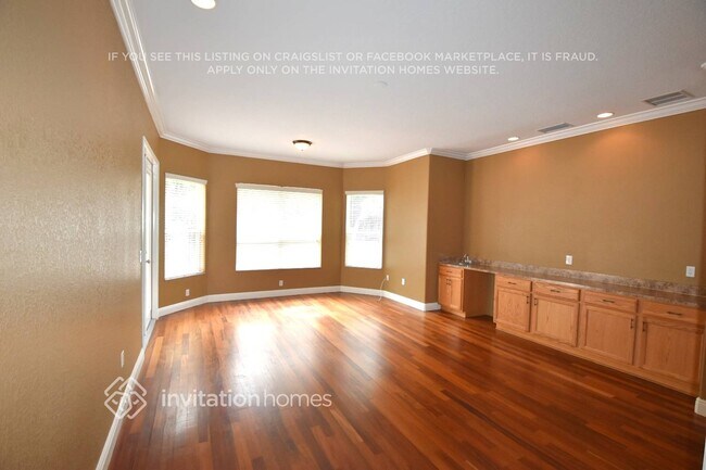 Foto del edificio - 4810 Red Rooster Rd