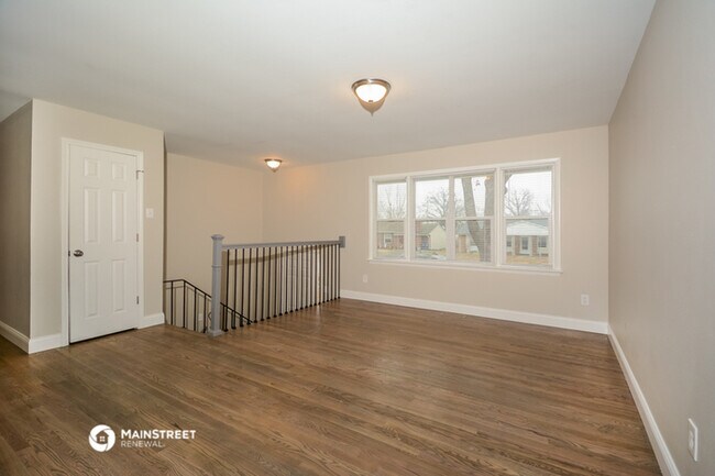 Building Photo - 8 Preakness Dr