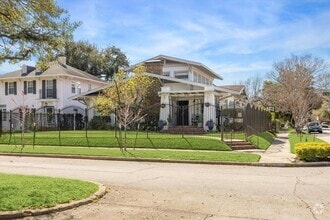 Building Photo - 3702 Audubon Pl
