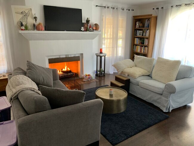 Building Photo - 1130 S Crescent Heights Blvd