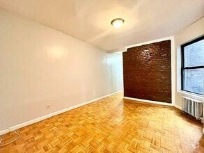 Building Photo - 539 W 156th St