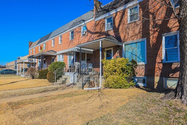 Foto del edificio - 6426 O'Donnell St