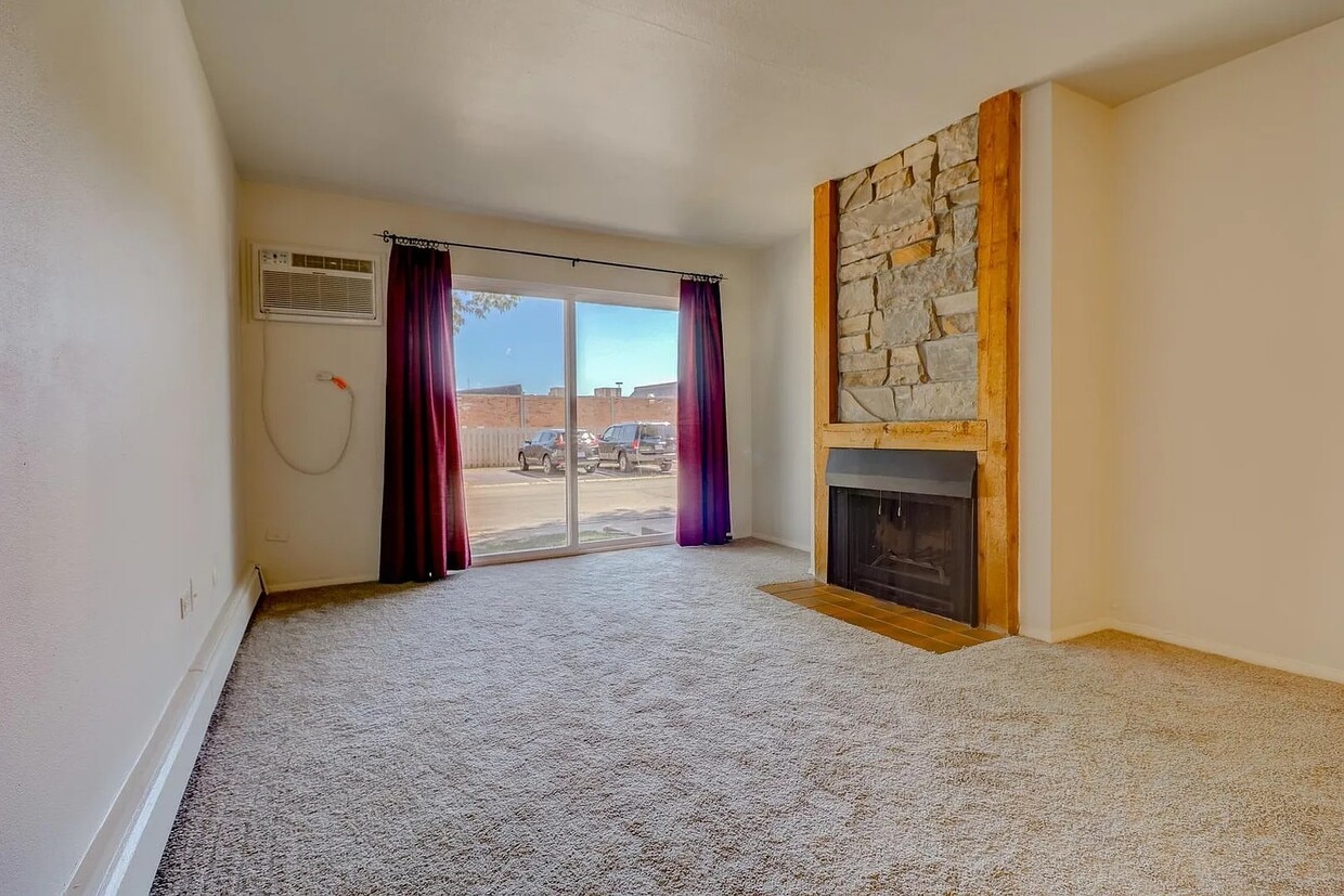 Primary Photo - Fully Furnished ! Apartment in the Heart o...