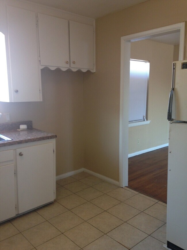 Foto del edificio - 3 Bedroom  Bath House with 1 Car Garage