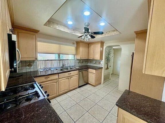 Building Photo - 44249 Portofino Ct