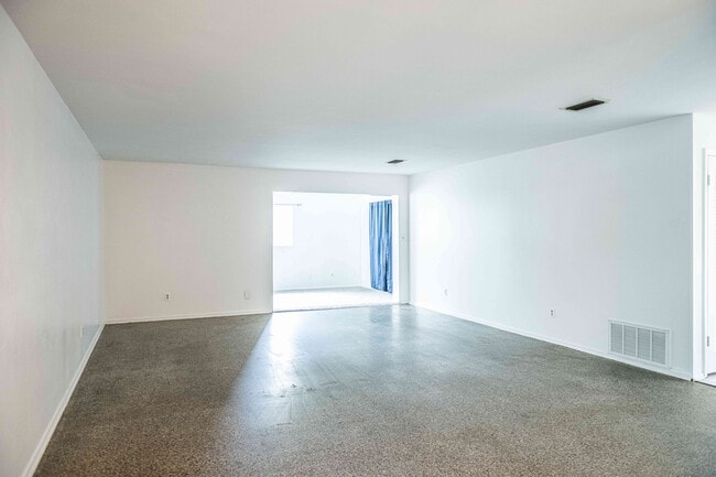 Photo - 912 Plato Ave House