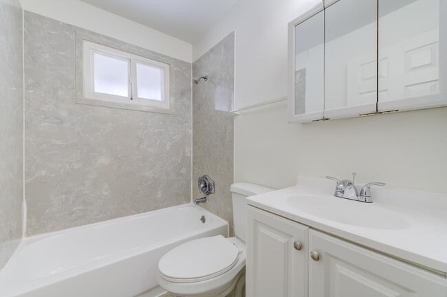 Photo - 10219 Hobkirk Dr House