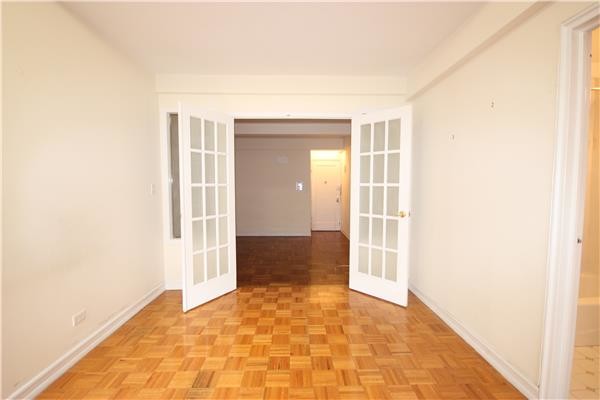 Foto del edificio - 251 West 74th Street