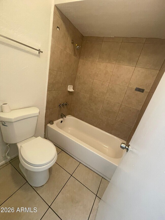 Foto del edificio - 2666 N 43rd Ave