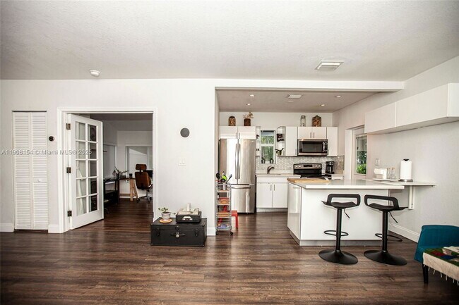 Foto del edificio - 1050 NW 46th St