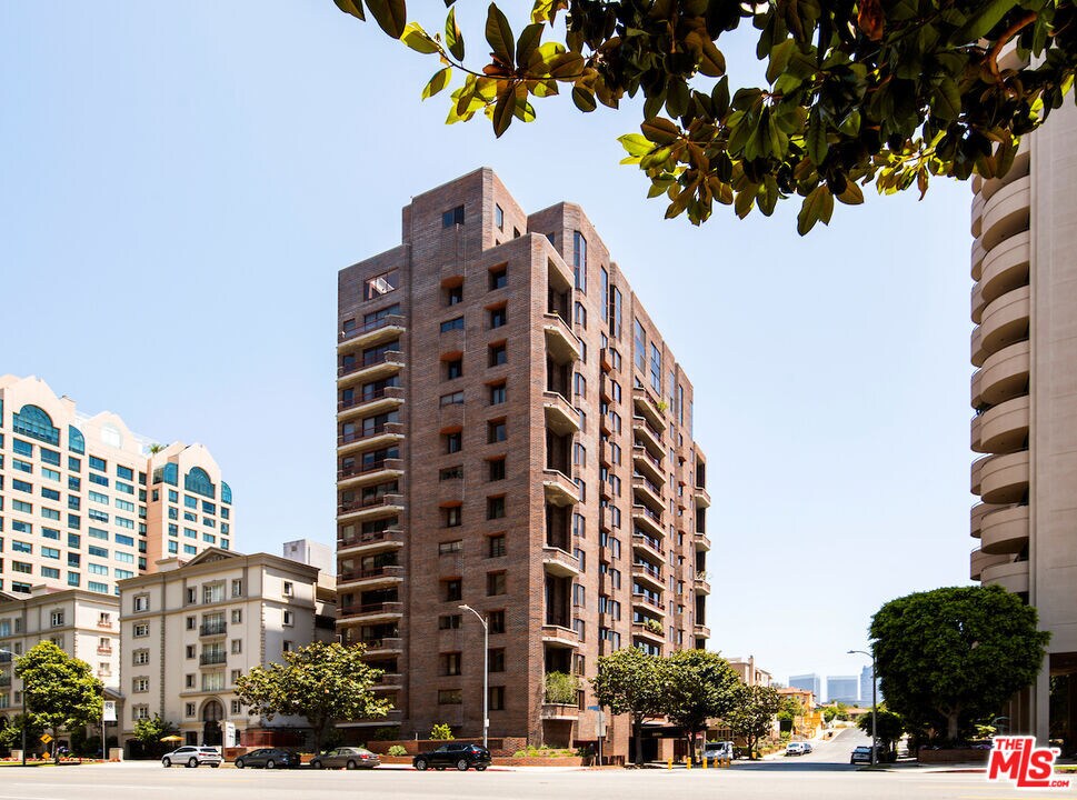 Foto principal - 10550 Wilshire Blvd
