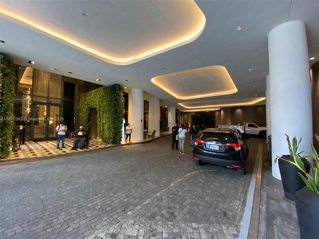 Foto del edificio - 801 S Miami Ave