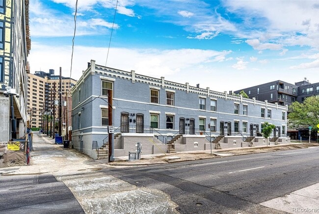 Building Photo - 121 E 8th Ave