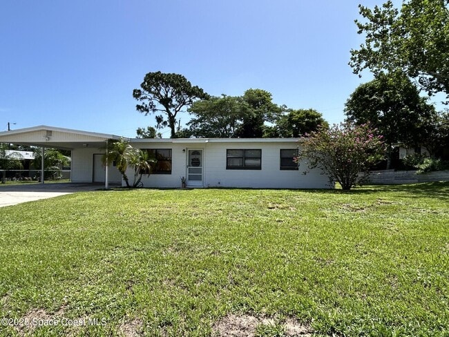 Building Photo - 427 Azalea Ave
