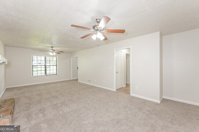 Building Photo - 2808 Porter Dr
