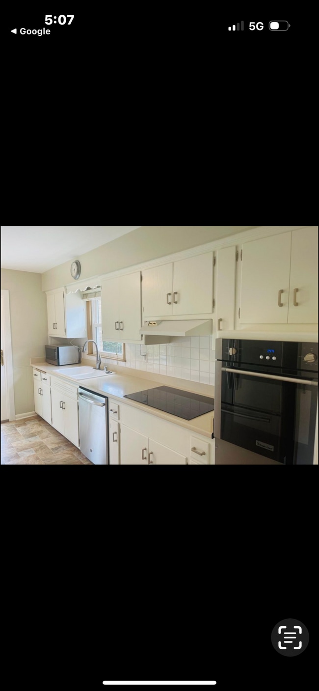 Foto del edificio - 5550 N Navajo Ave