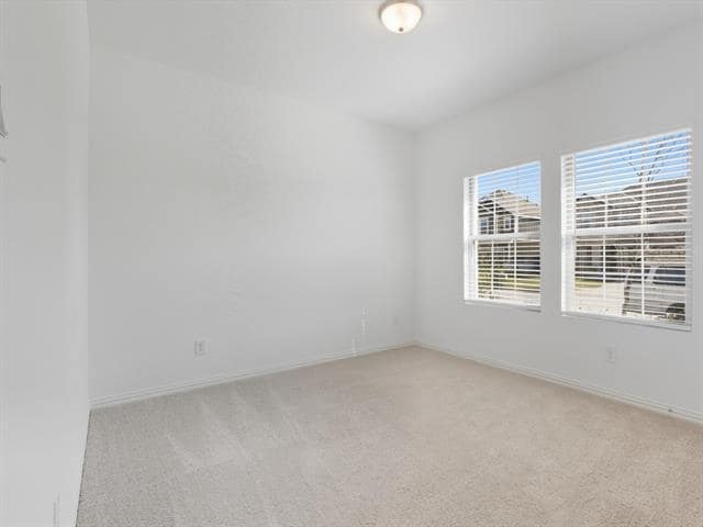 Foto del edificio - 752 Waterhouse Lk Dr