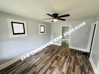 Building Photo - 6507 Leschen Ave