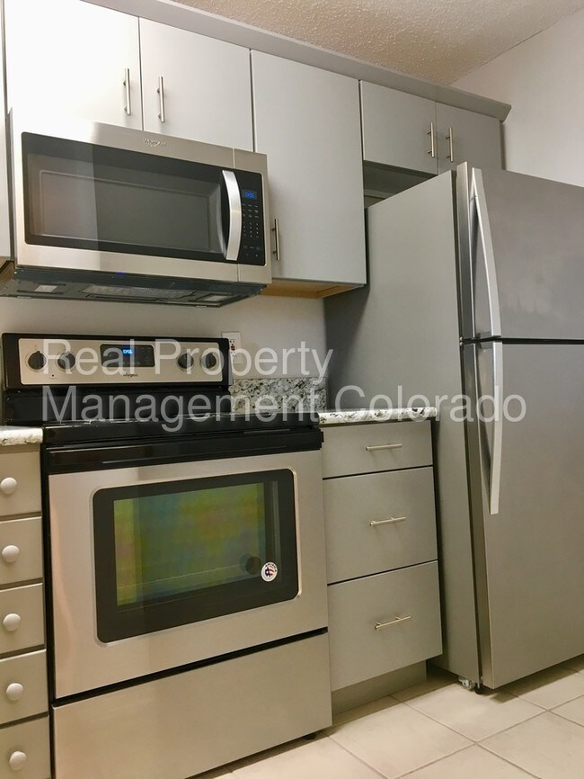Foto del edificio - 2880 S Locust St