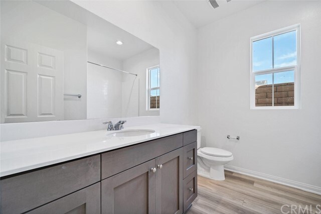 Building Photo - 3315 S Primrose Dr