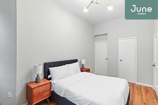 Foto del edificio - ROOM ONLY in 4-bed/2.0-bath Home