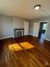 Building Photo - 151 Grand St