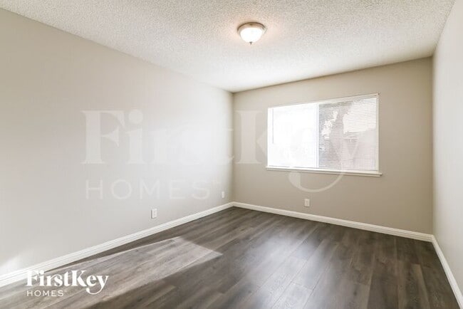 Building Photo - 4684 El Canasta Way