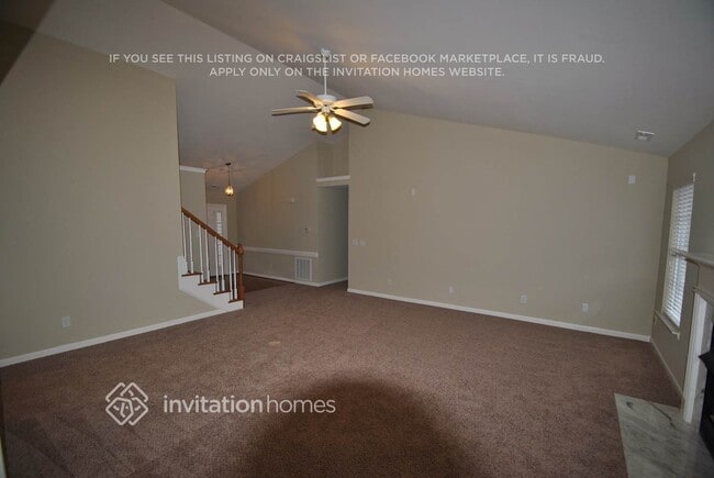 Building Photo - 2415 Pepperstone Dr