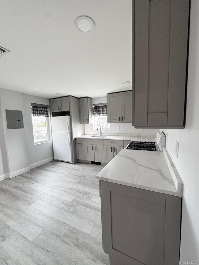 Foto del edificio - 221 US-9W