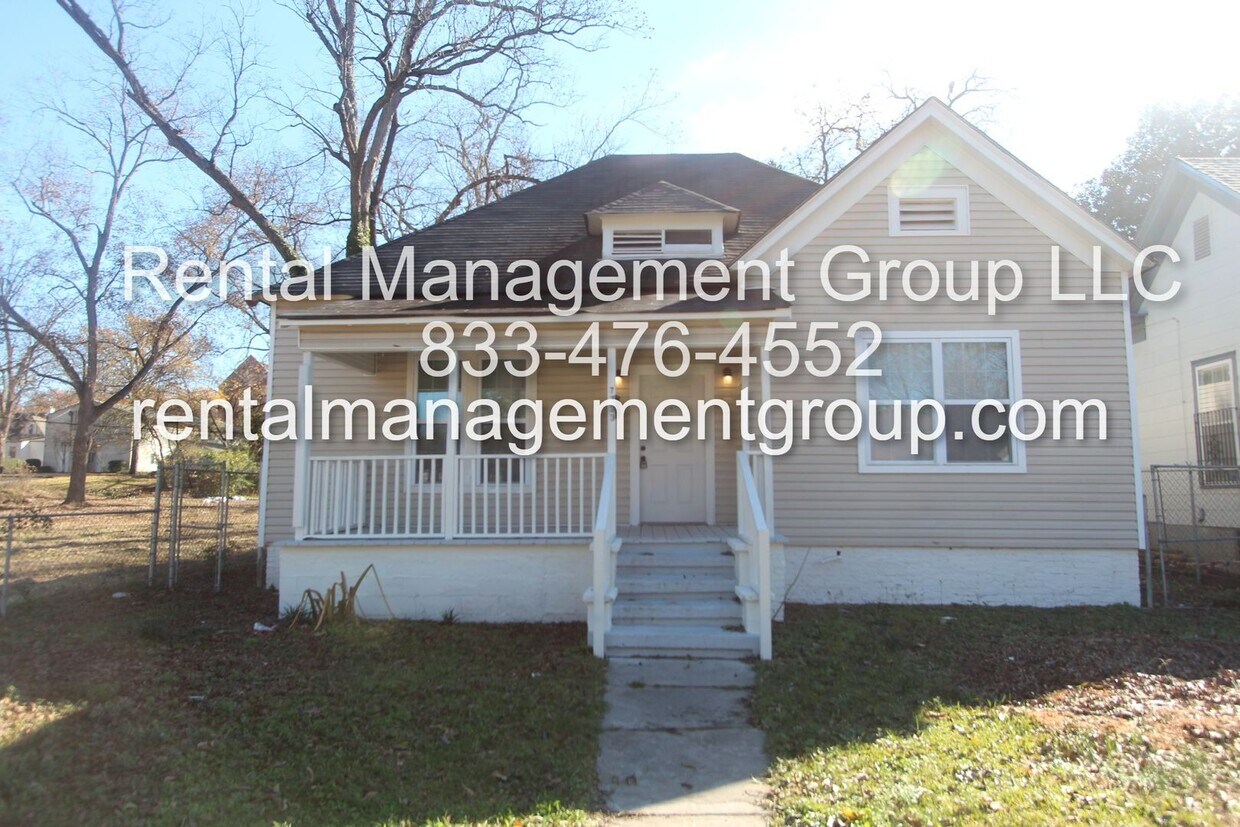 Primary Photo - 3 Bedroom, 2 Bath! New on the Market and N...