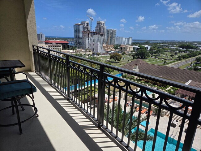 Foto del edificio - 550 Okeechobee Blvd