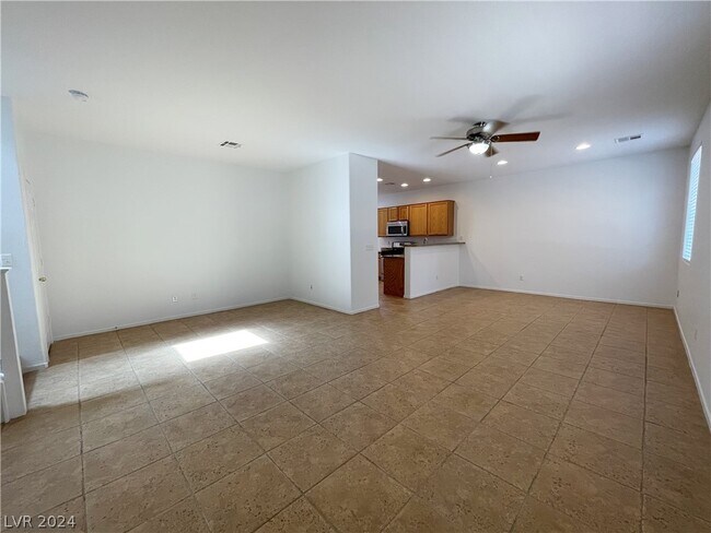 Foto del edificio - 9758 W Hanover Grove Ave