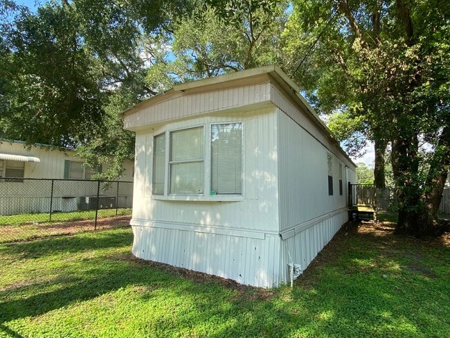 Building Photo - 1121 S Christiana Ave Apopka FL 32703