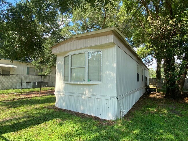 Foto del edificio - 1121 S Christiana Ave Apopka FL 32703