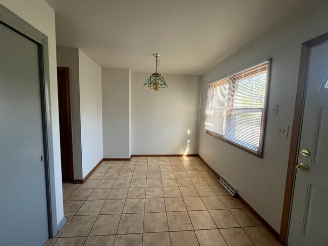 Foto del edificio - 3856 S 83rd St