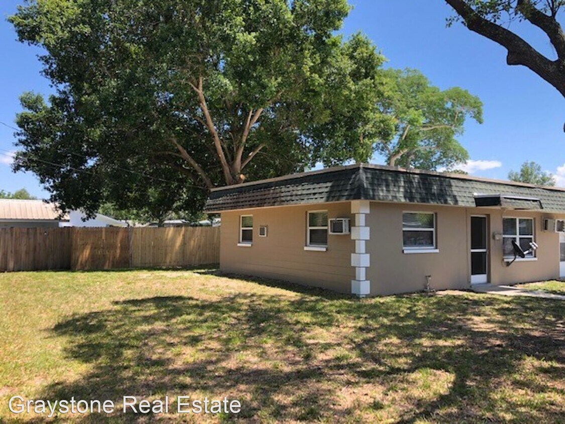 Building Photo - 5515 Oceanic Rd