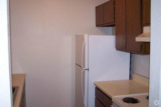 Kitchen - Royal Durand Apartments