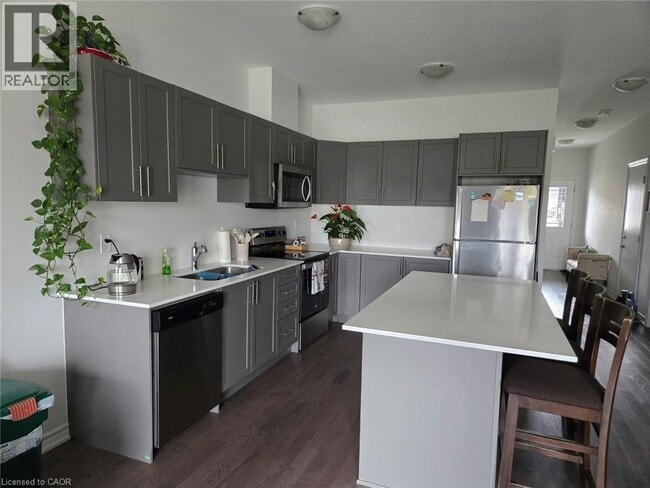 Building Photo - 88 Cheryl Ave