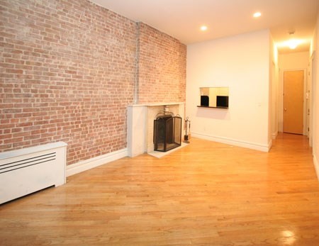 Primary Photo - 39 W 54th St