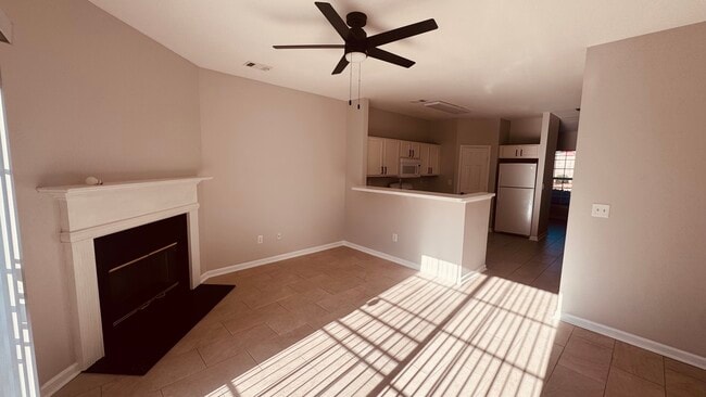 Building Photo - 3389 Hidden Cove Cir