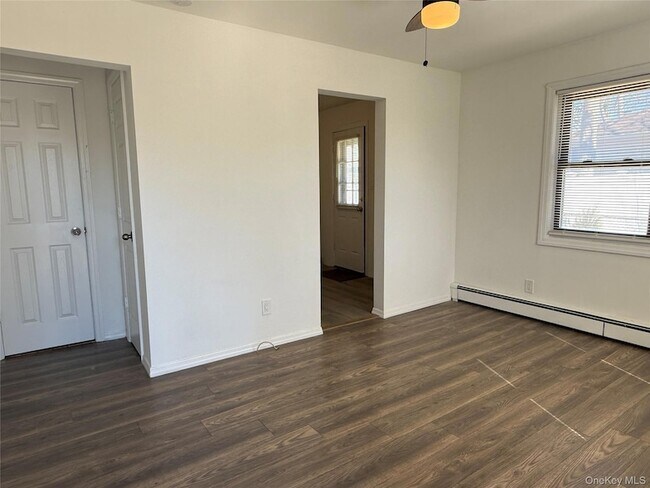 Foto del edificio - 21 Sherwood Dr